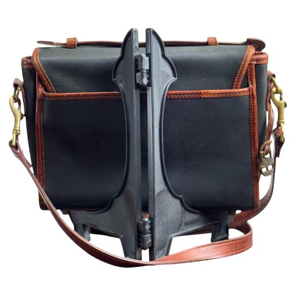 Women's Vintage Timberland Black & Brown Leather Crossbody Messenger Bag Purse - Picture 2 of 12